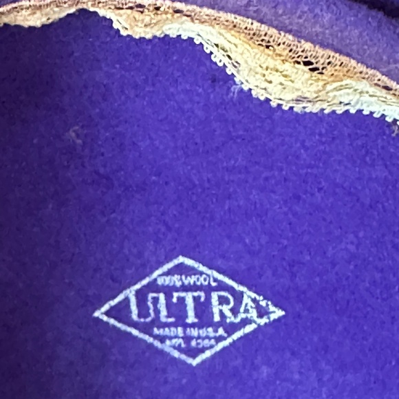 ASTONISHING DESIGNER JACK  MCCONNELL VINTAGE PURPLE FELT WIDE BRIM + FEATHERS - Picture 13 of 16